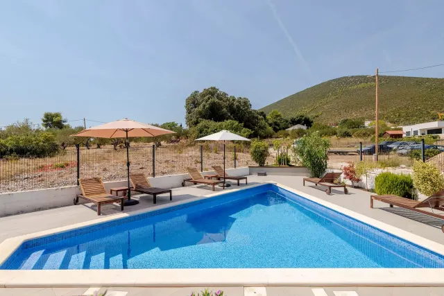 BookNoFees: Villa Mila Kastela - Chambre Deluxe – Kaštel Novi