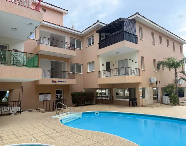 BookNoFees: Appartement spacieux et calme avec piscine et balcon – Chloraka