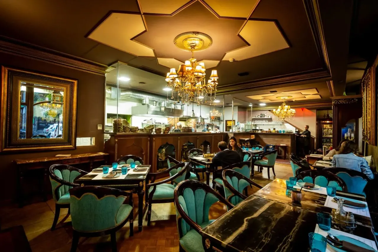 BookNoFees : Restaurant – Byblos – Budapest – Byblos, photo n° 1