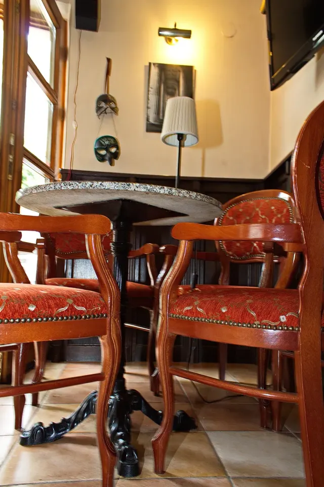 BookNoFees : Café – Corvin Kávézó – Budapest – Café Corvin, photo n° 3