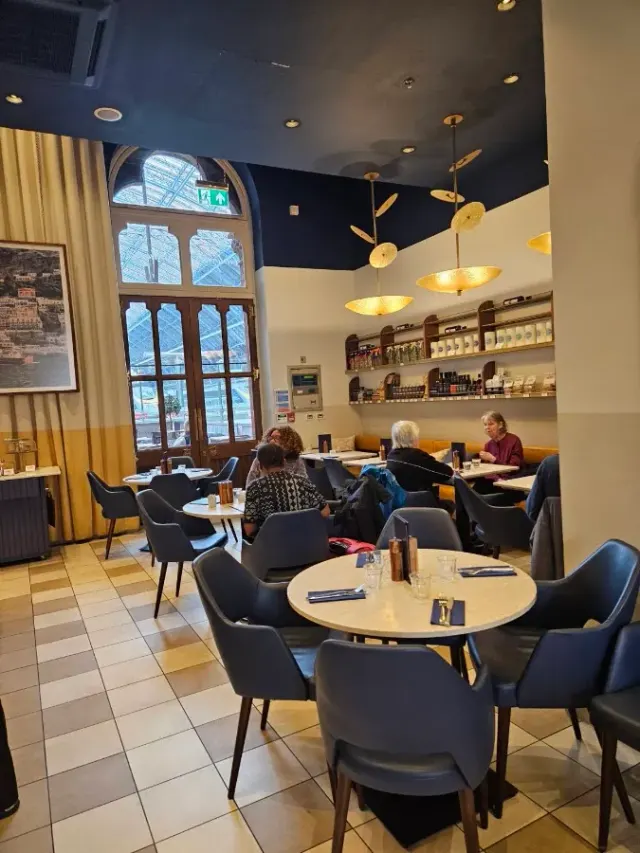 BookNoFees: Carluccio's, London