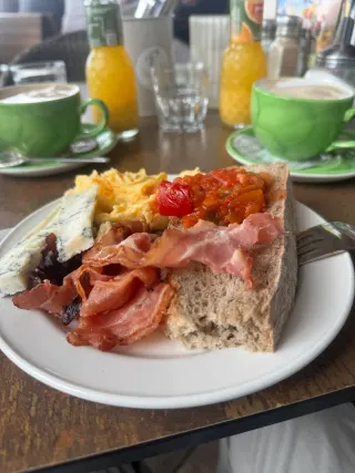 Restaurant – BookNoFees : photo tirée de l'avis de Jens Scafarti sur R-Café Möhnesee