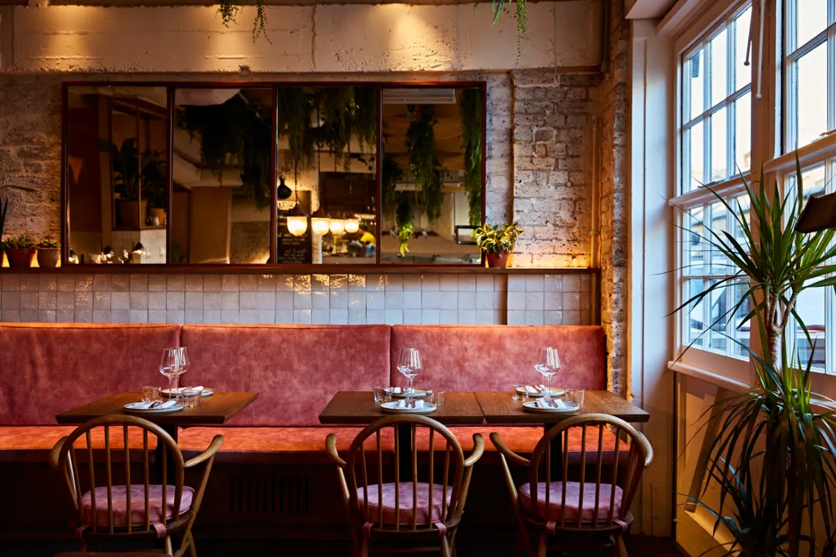 BookNoFees : Restaurant – Carmel – London – Carmel, photo n° 1