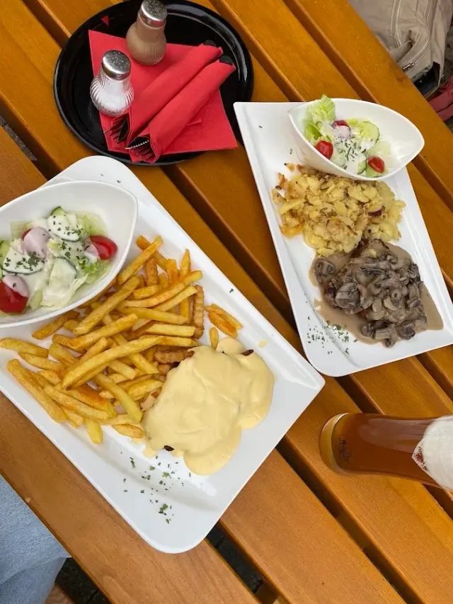BookNoFees : Restaurant – Café zur Burg – Altena – Café « Zur Burg », photo n° 3