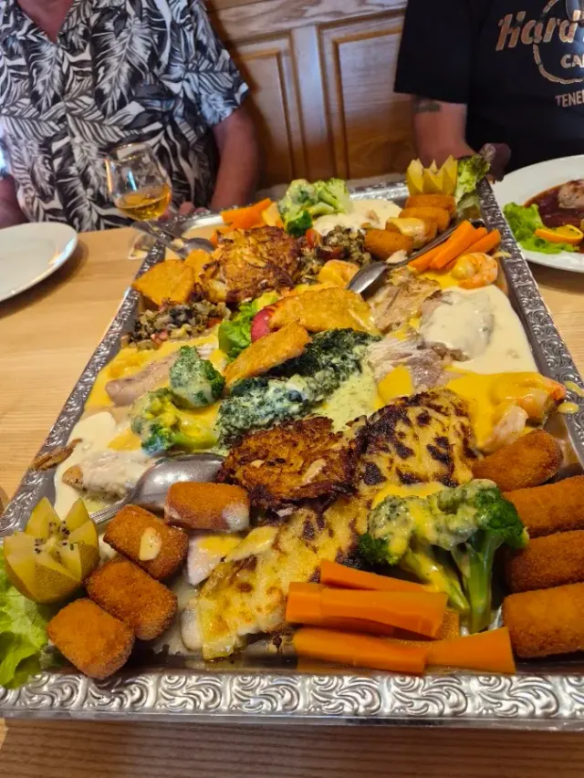BookNoFees : Restaurant – Gasthof Kaiser – Kirchhundem – Auberge Kaiser, photo n° 2