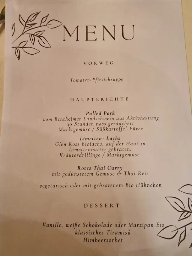 BookNoFees : Restaurant – EssZimmer – Hattingen – Salle à manger, photo n° 2