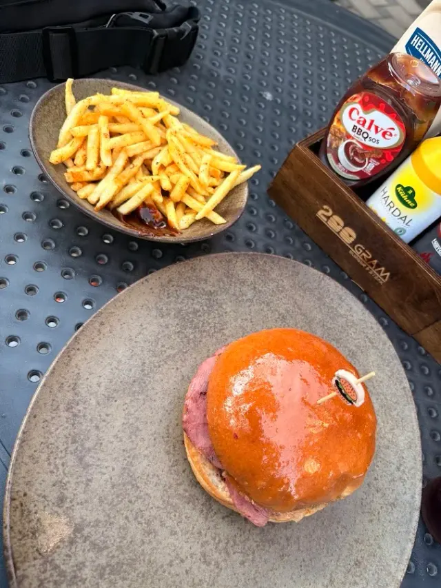 BookNoFees : Restaurant – Derin Köfte&Burger – Istanbul – Derin Köfte & Burger, photo n° 2