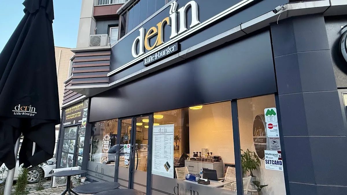 BookNoFees : Restaurant – Derin Köfte&Burger – Istanbul – Derin Köfte & Burger, photo n° 1