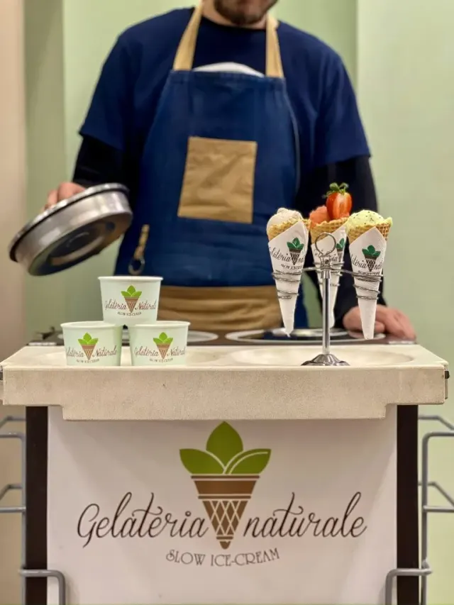 BookNoFees : Glacier – Gelateria Naturale – Sofia – Glacier naturel, photo n° 2