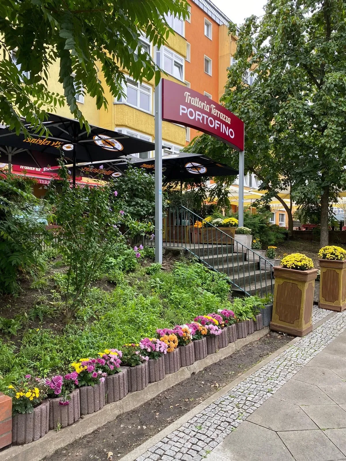 BookNoFees : Restaurant – Terrazza Portofino – Berlin – Terrasse Portofino, photo n° 1