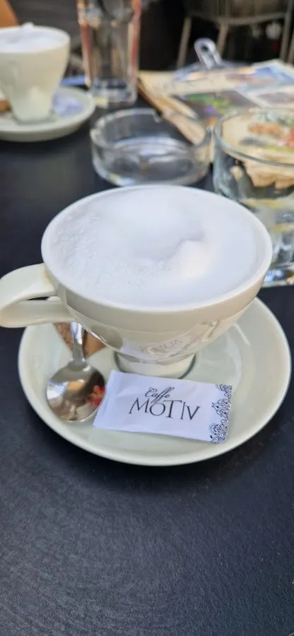 BookNoFees : Café – Caffe Motiv – Belgrade – Caffe Motiv, photo n° 3