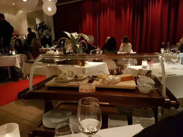 BookNoFees : Restaurant – Brasserie Mares – Oslo – Brasserie Mares, photo n° 3