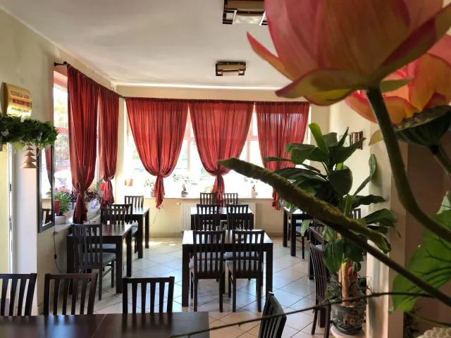 BookNoFees : Restaurant – A Chau – Warsaw – Et fermer, photo n° 2