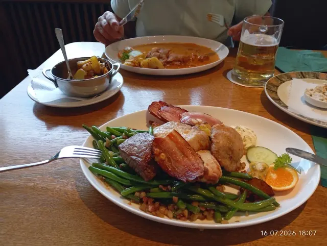 BookNoFees : Restaurant – Gasthof Hengsbach – Bestwig – Auberge Hengsbach, photo n° 2