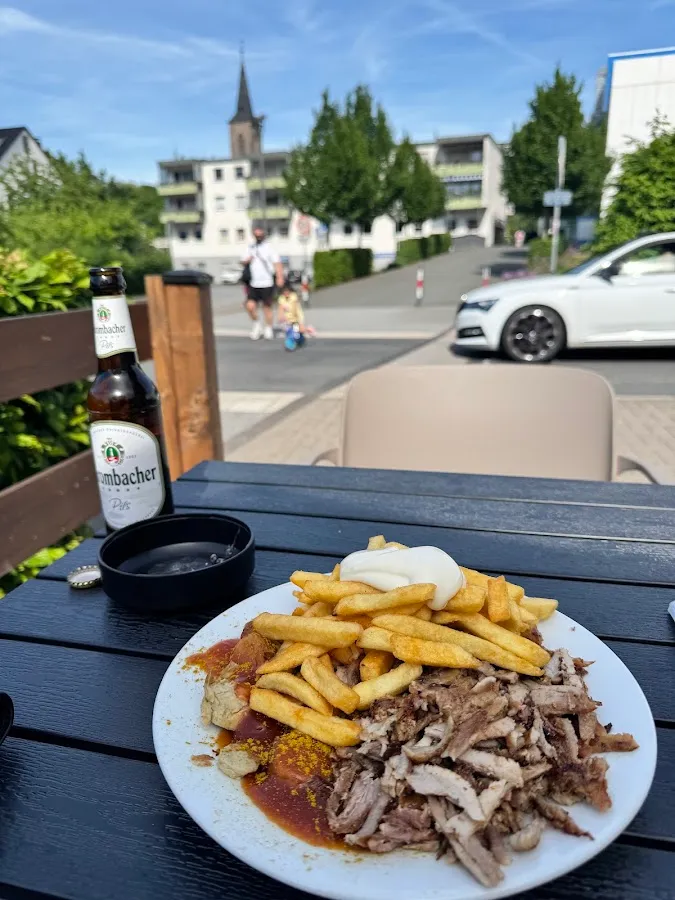 BookNoFees : Restaurant – Imbiss-Paradies – Werdohl – Le paradis des snacks, photo n° 1