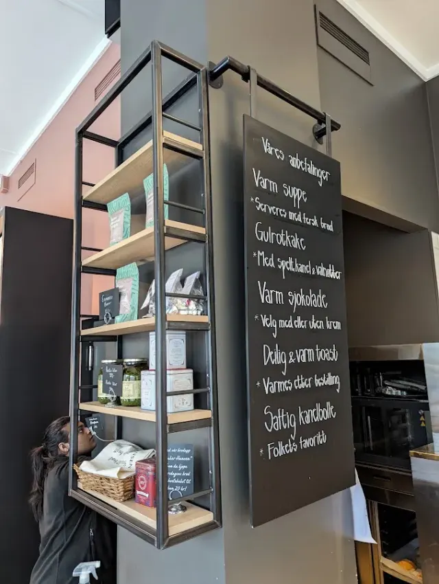 BookNoFees : Café – Baker Hansen – Oslo – Baker Hansen, photo n° 2