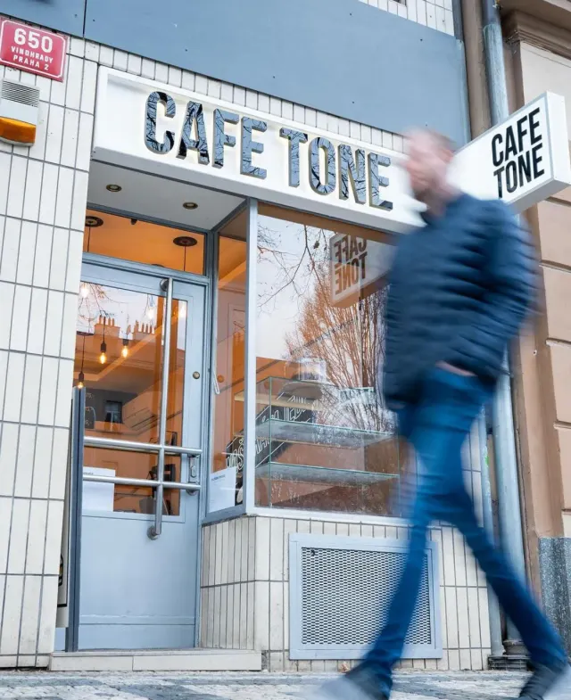 BookNoFees : Café – Cafe Tone – Prague – Café Tone, photo n° 3