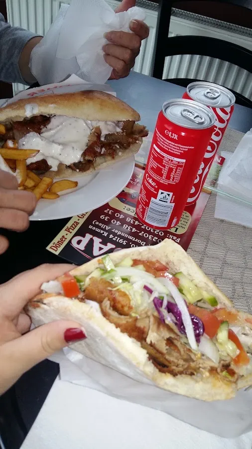 BookNoFees : Restaurant – B K Kebap Restaurant – Kamen – Restaurant B K Kebap, photo n° 2
