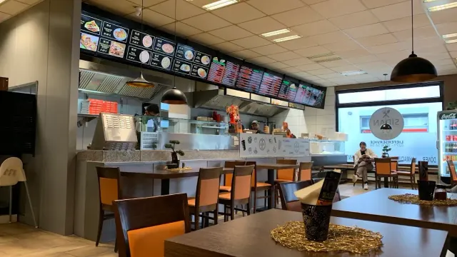 BookNoFees : Restaurant – Sidan 01 – Netphen – Page 01, photo n° 3