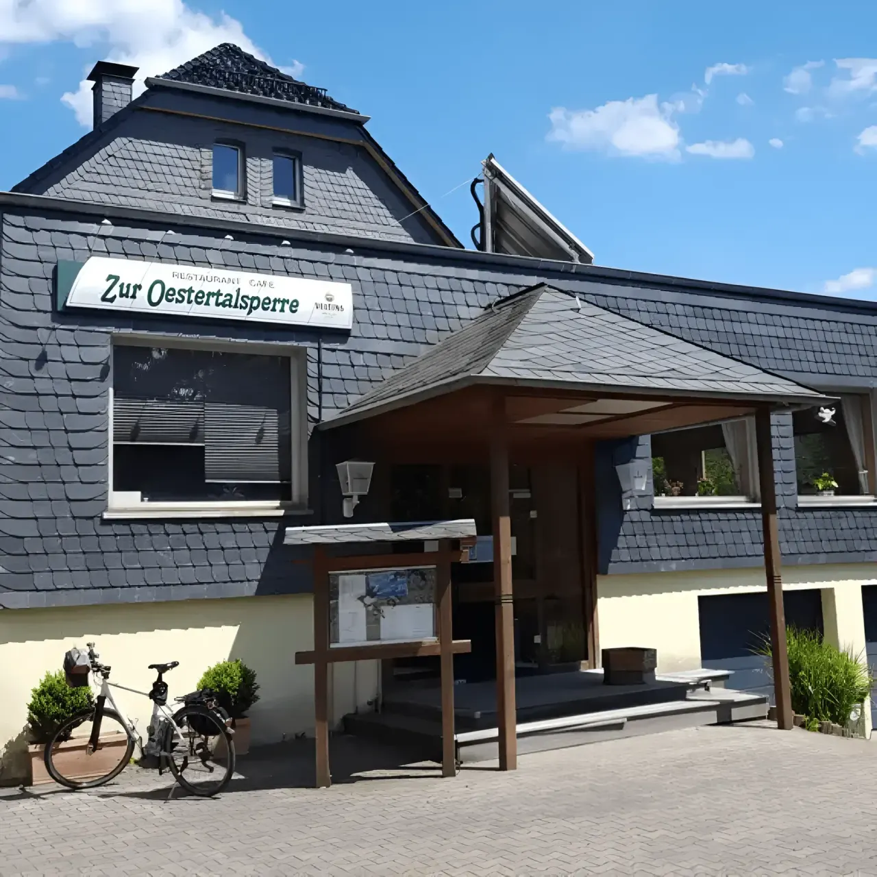 BookNoFees : Restaurant – Hotel-Restaurant Zur Oestertalsperre – Plettenberg – Hôtel-restaurant « Zur Oestertalsperre », photo n° 1