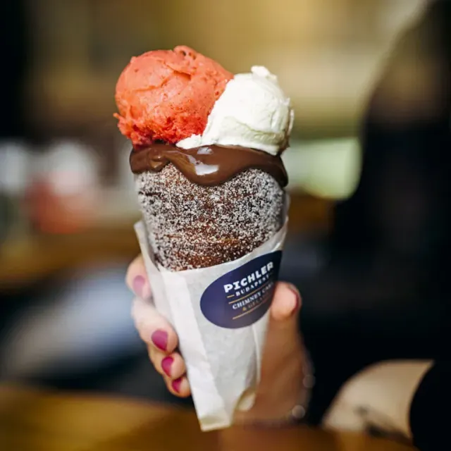 BookNoFees : Glacier – Gelateria Pichler – Budapest – Glacier Pichler, photo n° 3