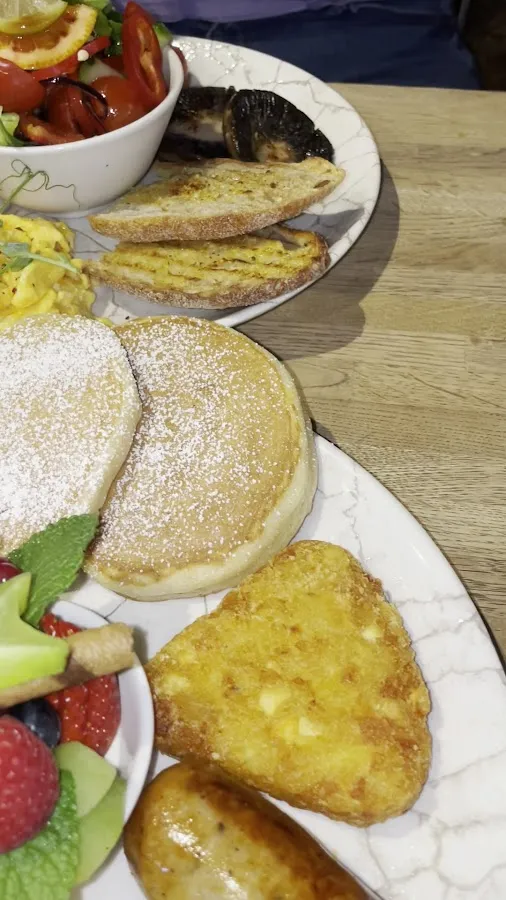 BookNoFees : Café – Dobar – London – Bien, photo n° 3