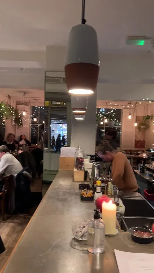 BookNoFees : Restaurant – Delamina East – London – Delamina Est, photo n° 3