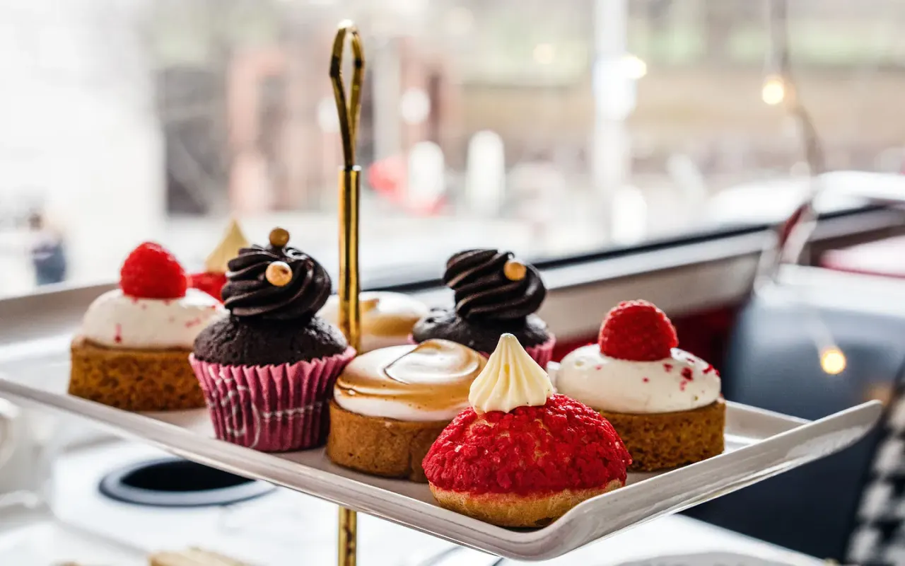 BookNoFees : Café – Cserfalvi Cukrászda – Budapest – Pâtisserie Cserfalvi, photo n° 1