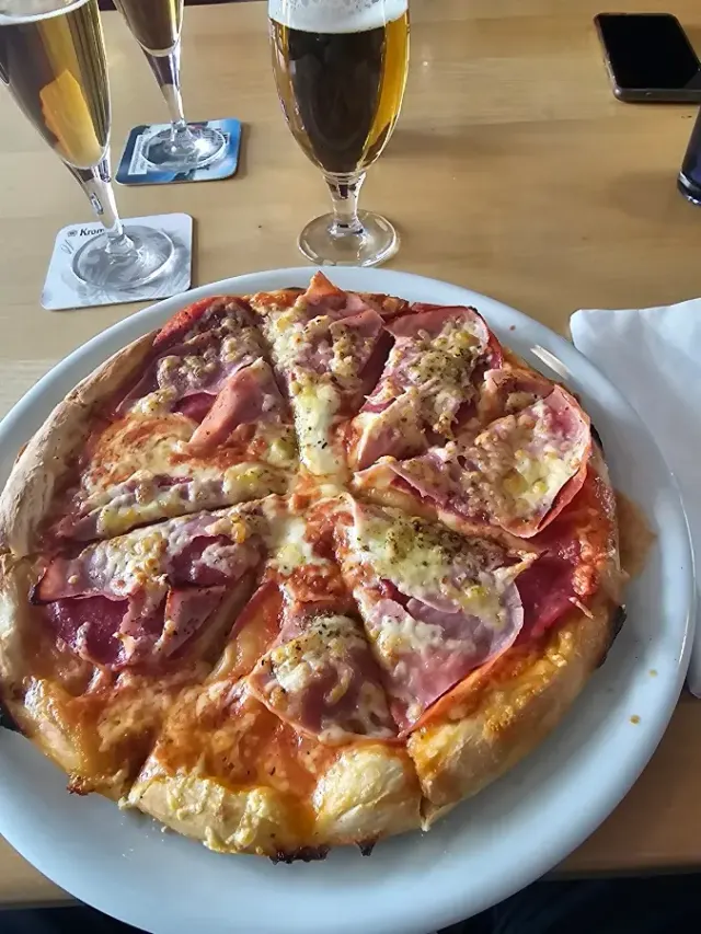 BookNoFees : Restaurant – Gaststätte Zum Löwen – Attendorn – Restaurant « Zum Löwen », photo n° 3