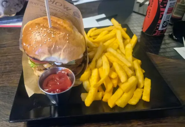 BookNoFees : Restaurant – Crunchy Burger – Fröndenberg – Burger croustillant, photo n° 2