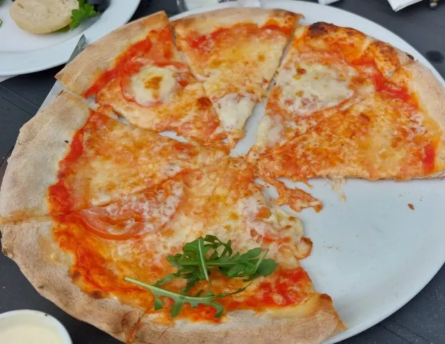 BookNoFees : Restaurant – Pizzeria bei Toni – Gevelsberg – La pizzeria chez Toni, photo n° 2
