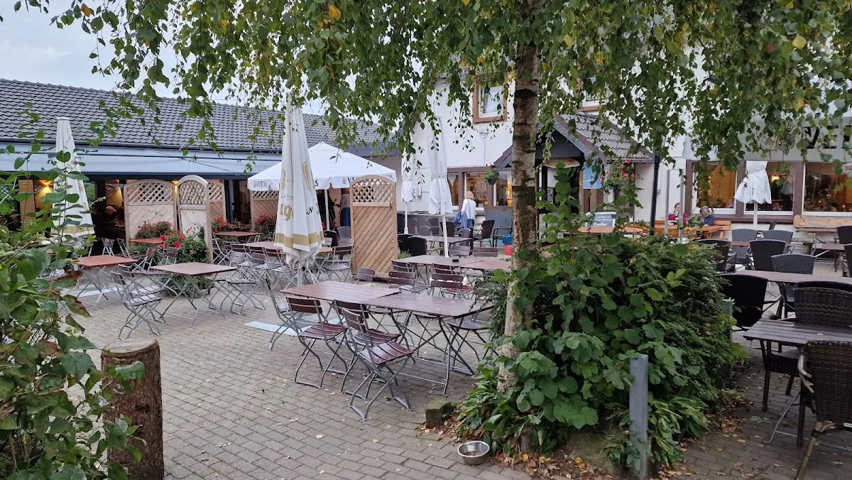 BookNoFees : Restaurant – Café Halle – Hagen – Café Halle, photo n° 1