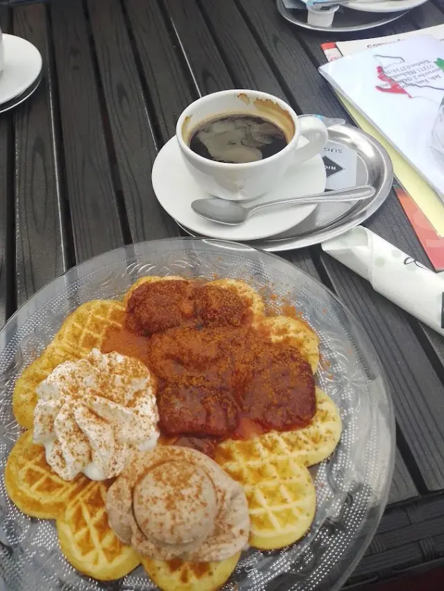 BookNoFees : Glacier – Eiscafe Cortina – Hilchenbach – Glacier Cortina, photo n° 3