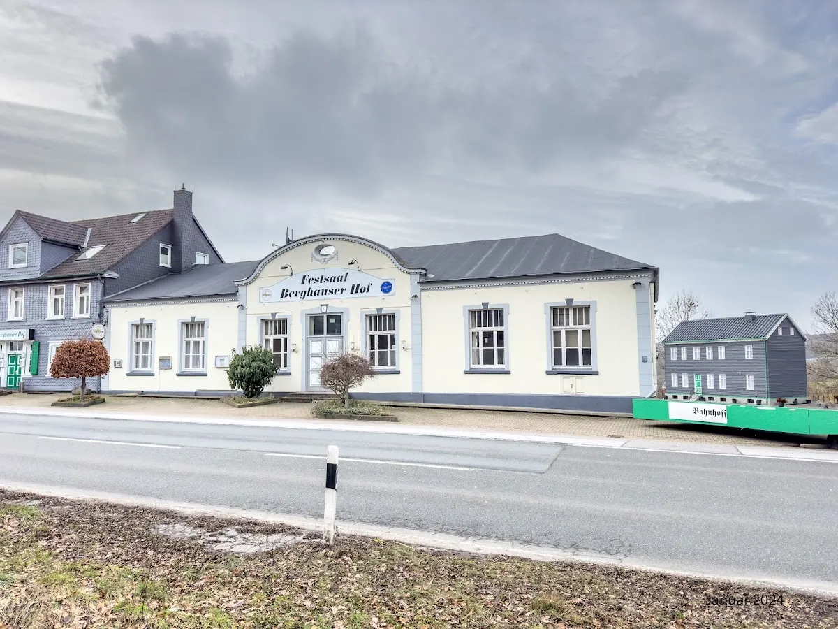 BookNoFees : Restaurant – Berghauser Hof – Schwelm – Berghauser Hof, photo n° 1