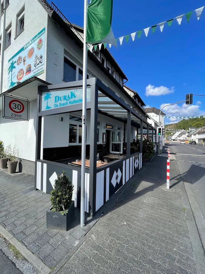 BookNoFees : Snack – DURAK die kleine Snackhaltestelle – Finnentrop – DURAK, le petit coin snack, photo n° 1