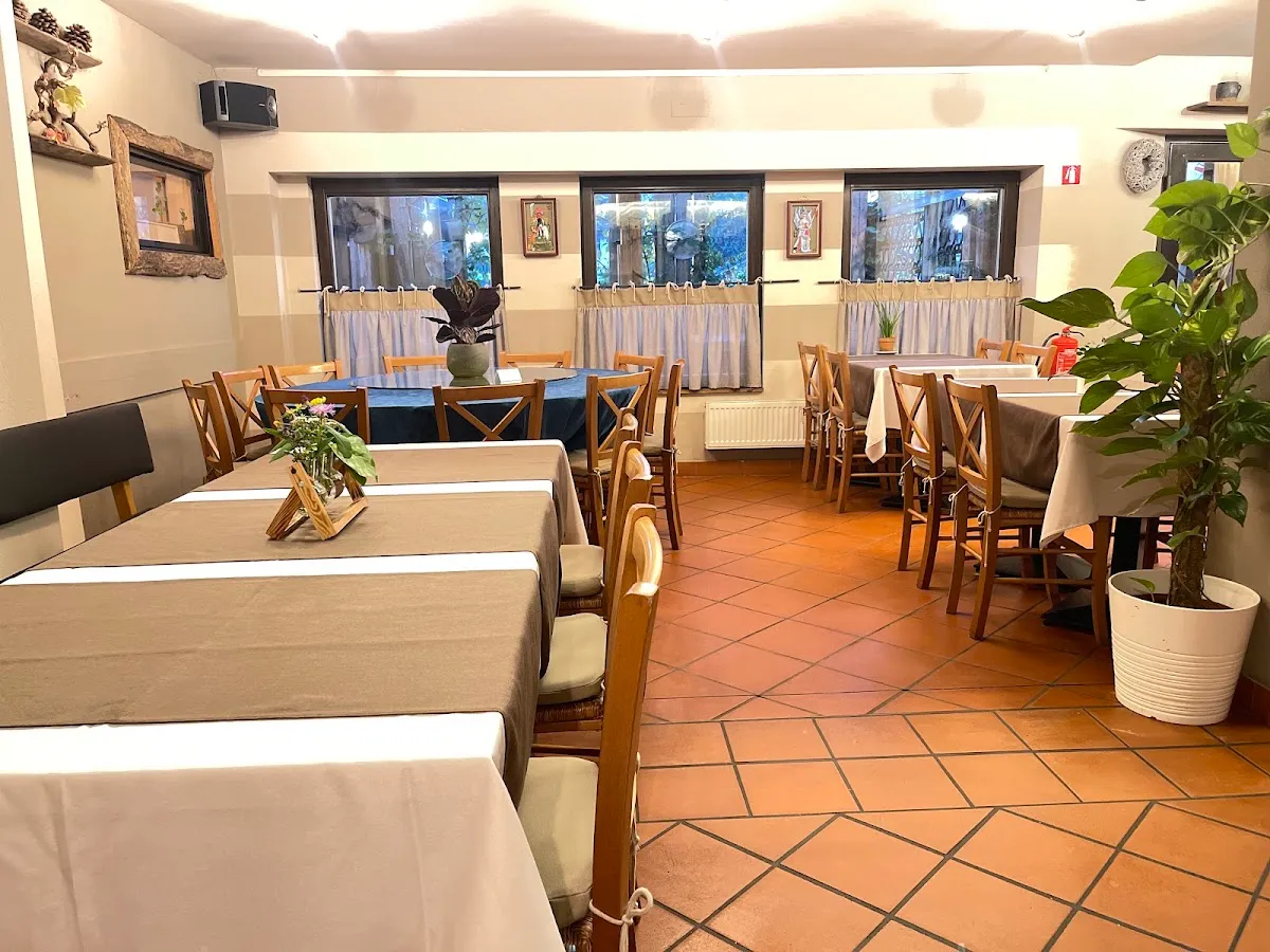 BookNoFees : Restaurant – Beli labod 2 – Ljubljana – Le cygne blanc 2, photo n° 1