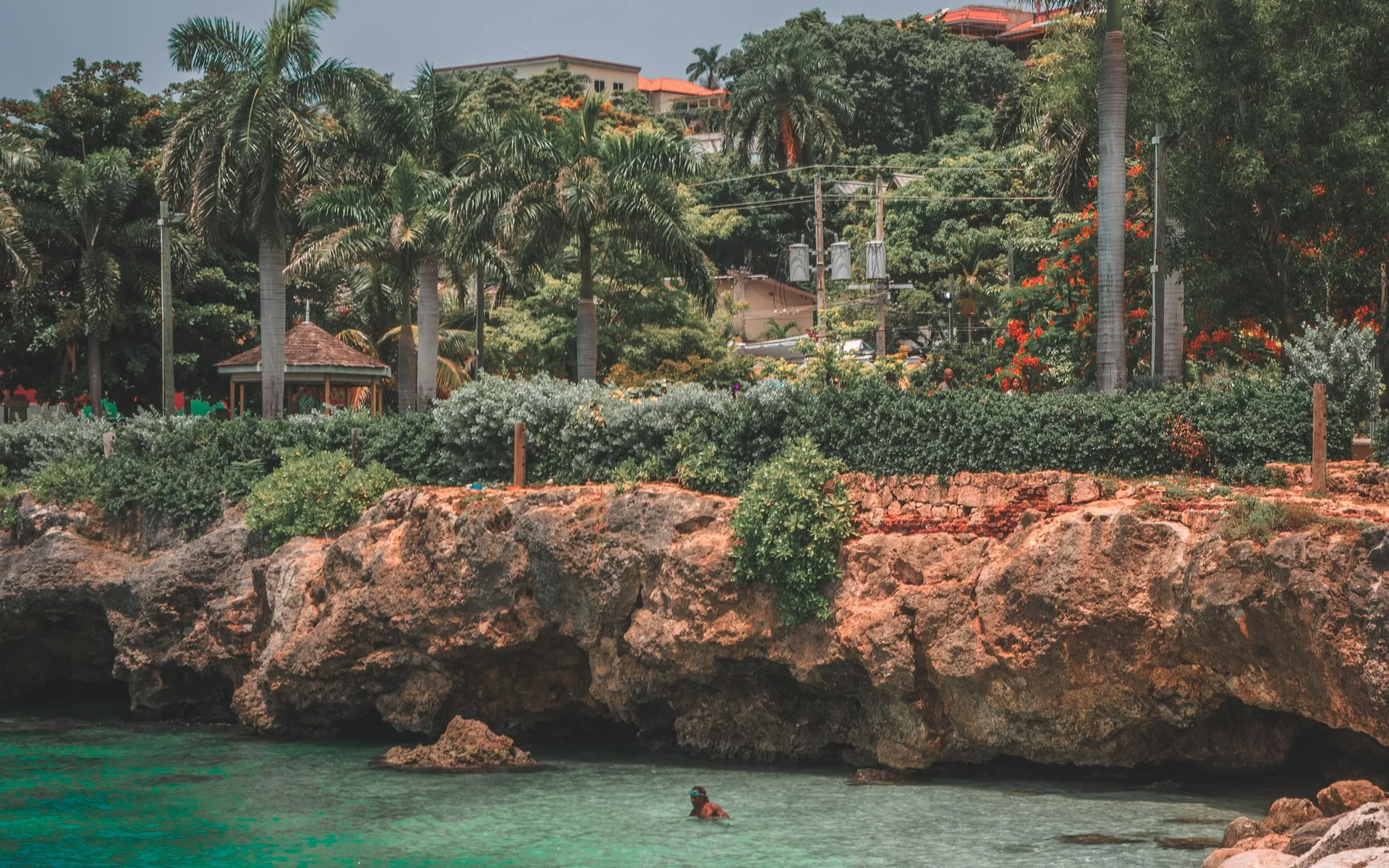 Montego Bay, avec ses palmiers et ses eaux turquoise