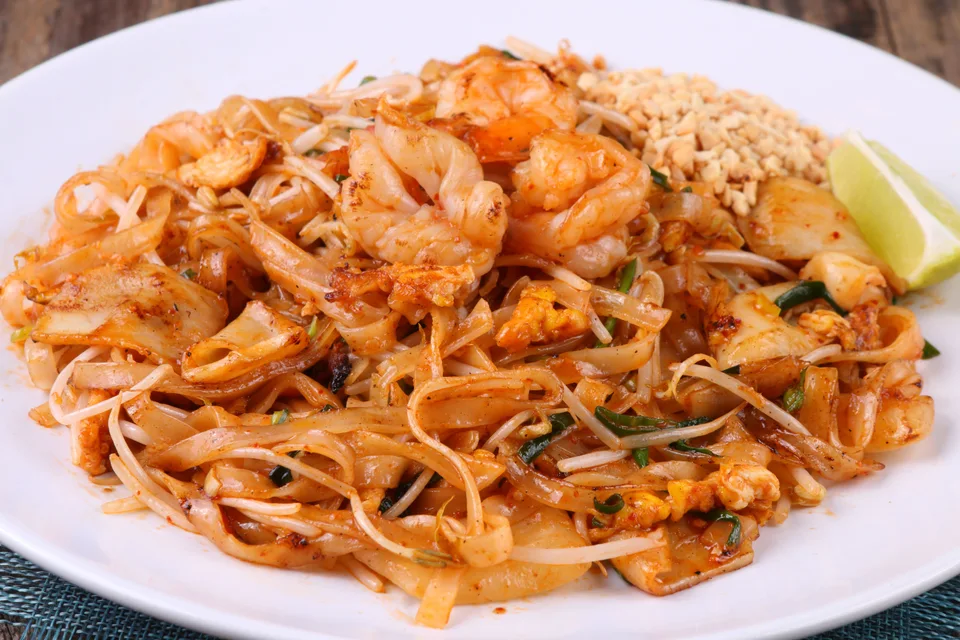 BookNoFees: Photo d’illustration : Nouilles Pad Thai aux crevettes
